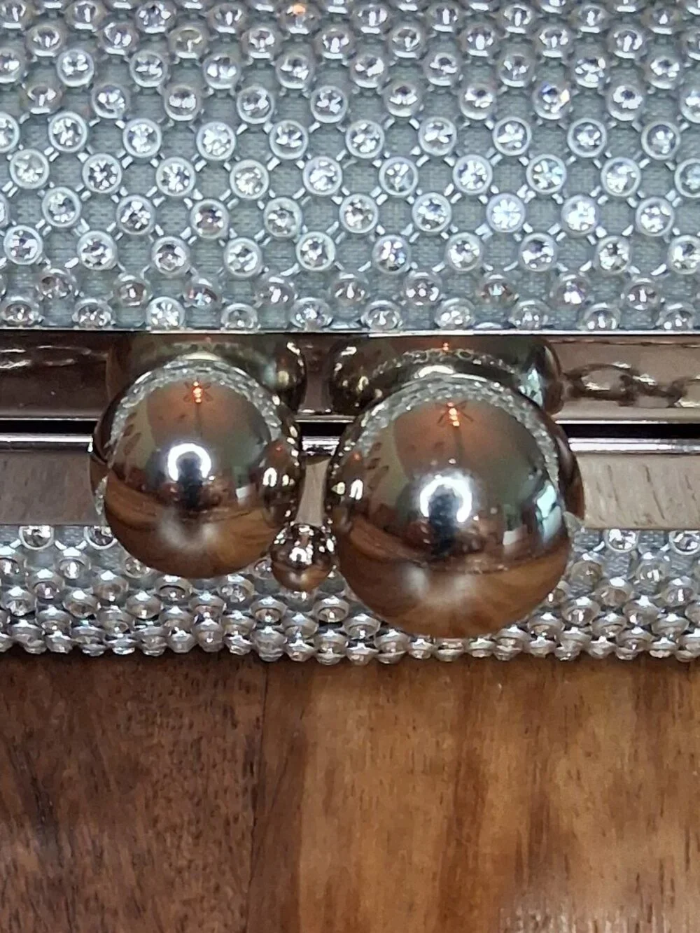 Sparkly Silver Rhinestone Hard Shell Evening Clutch Bag Crossbody Chain